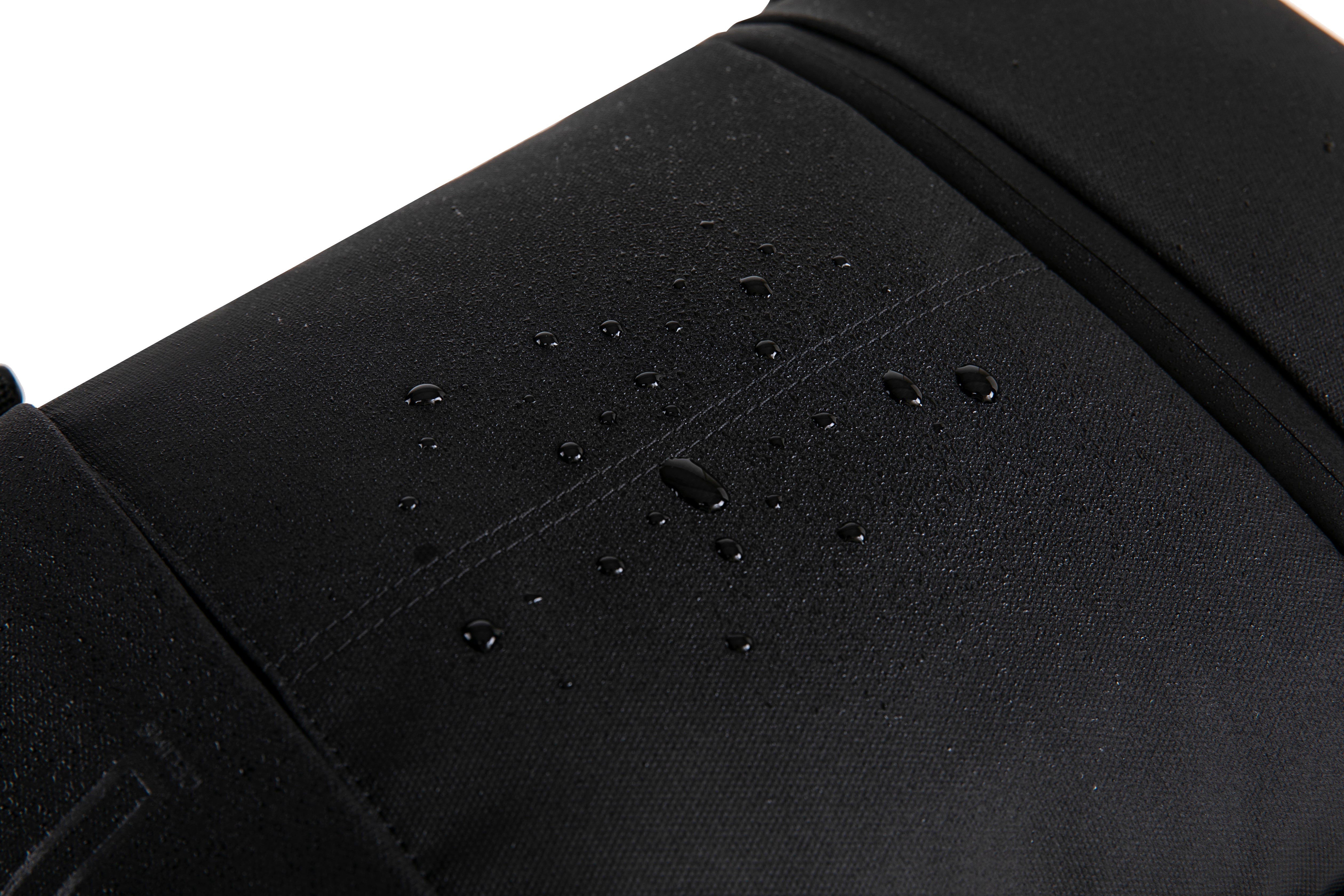 Vacuum compressible backpack – With or without pump