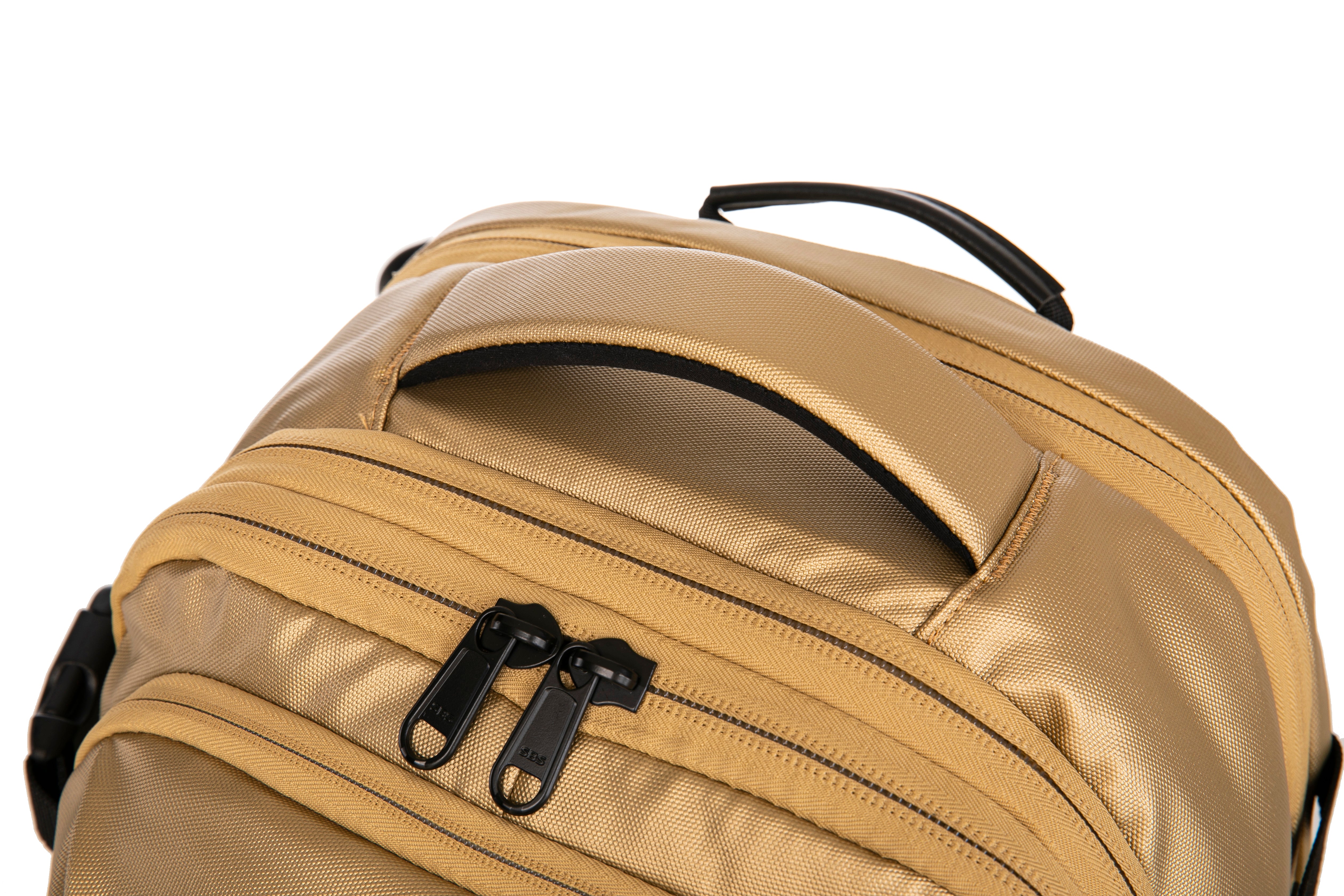 Vacuum compressible backpack – With or without pump