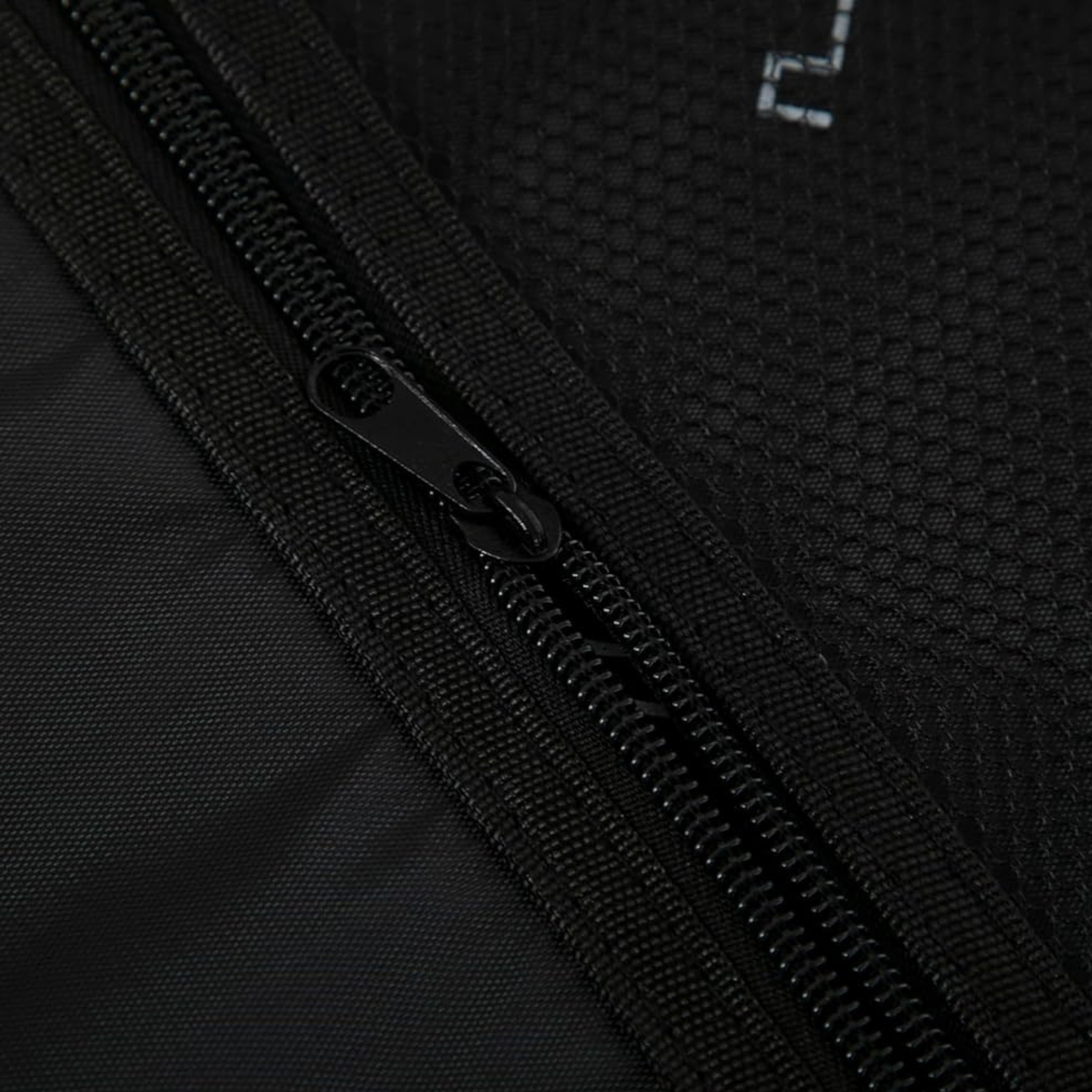 30” Large Suitcase Weekend | 23 kg Suitcase | Black