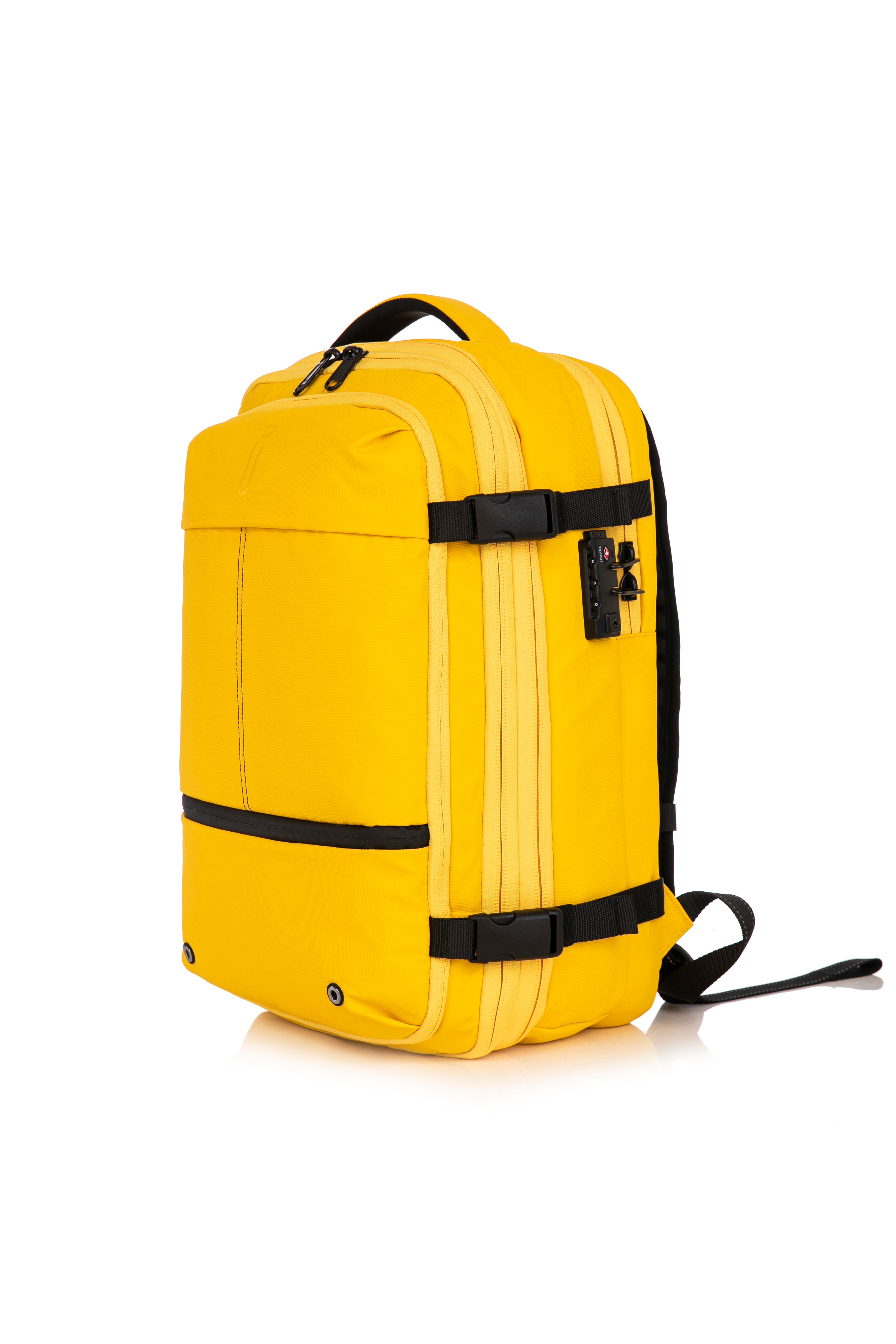 Vacuum compressible backpack – With or without pump
