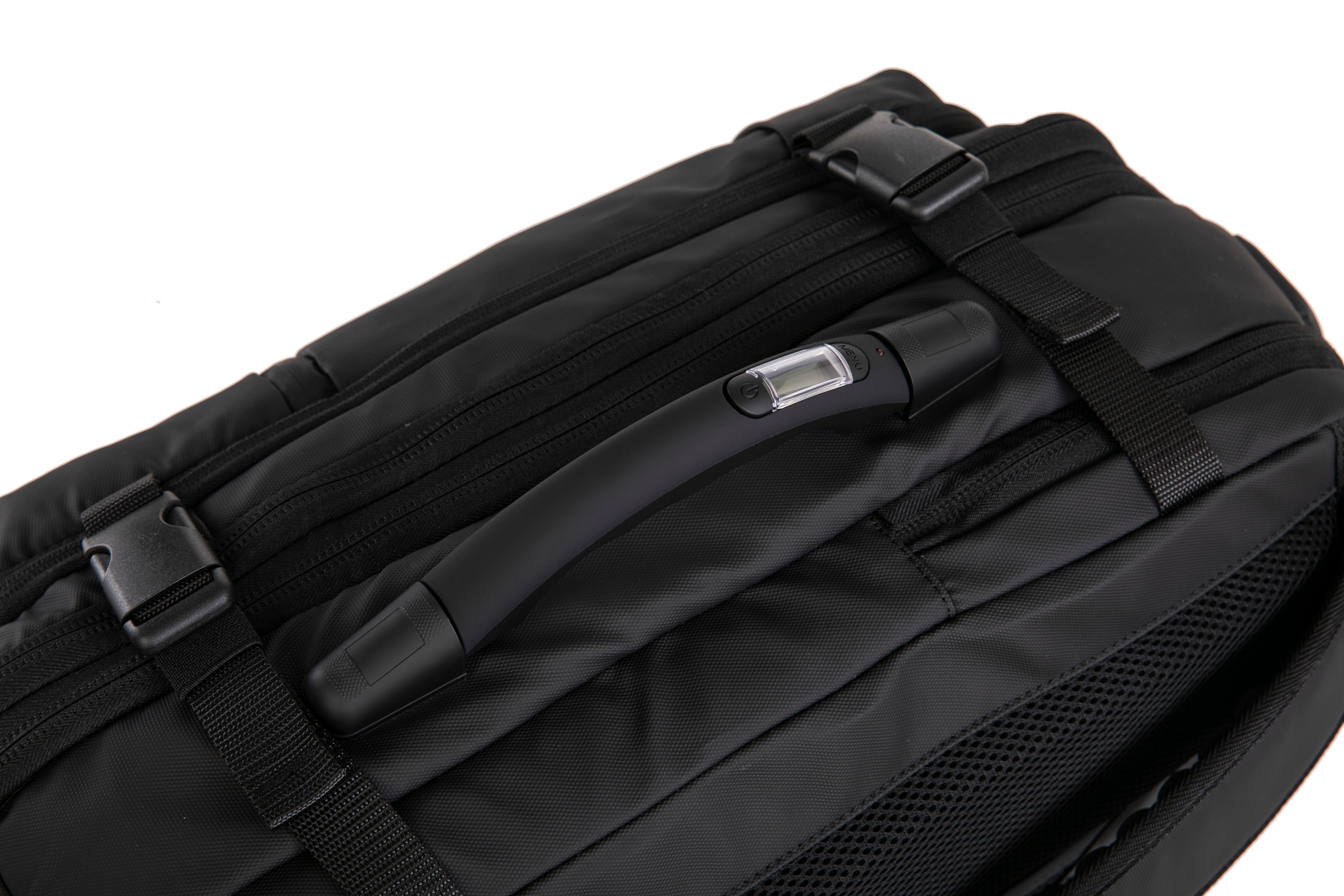 Vacuum compressible backpack – With or without pump